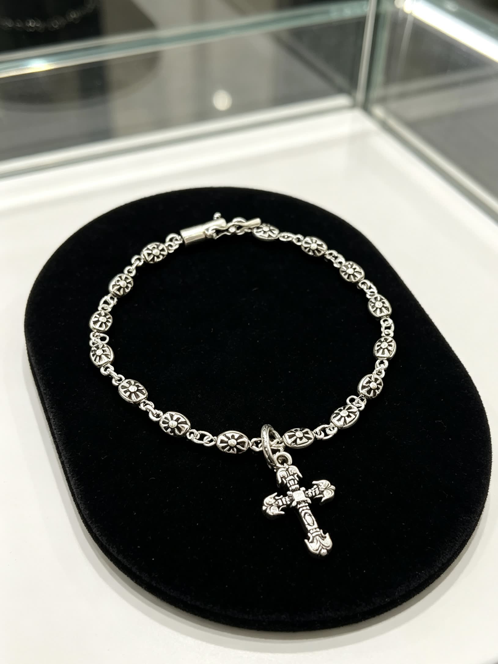 Chrome Hearts Black Rose Jewelry Silver Cross Bracelet